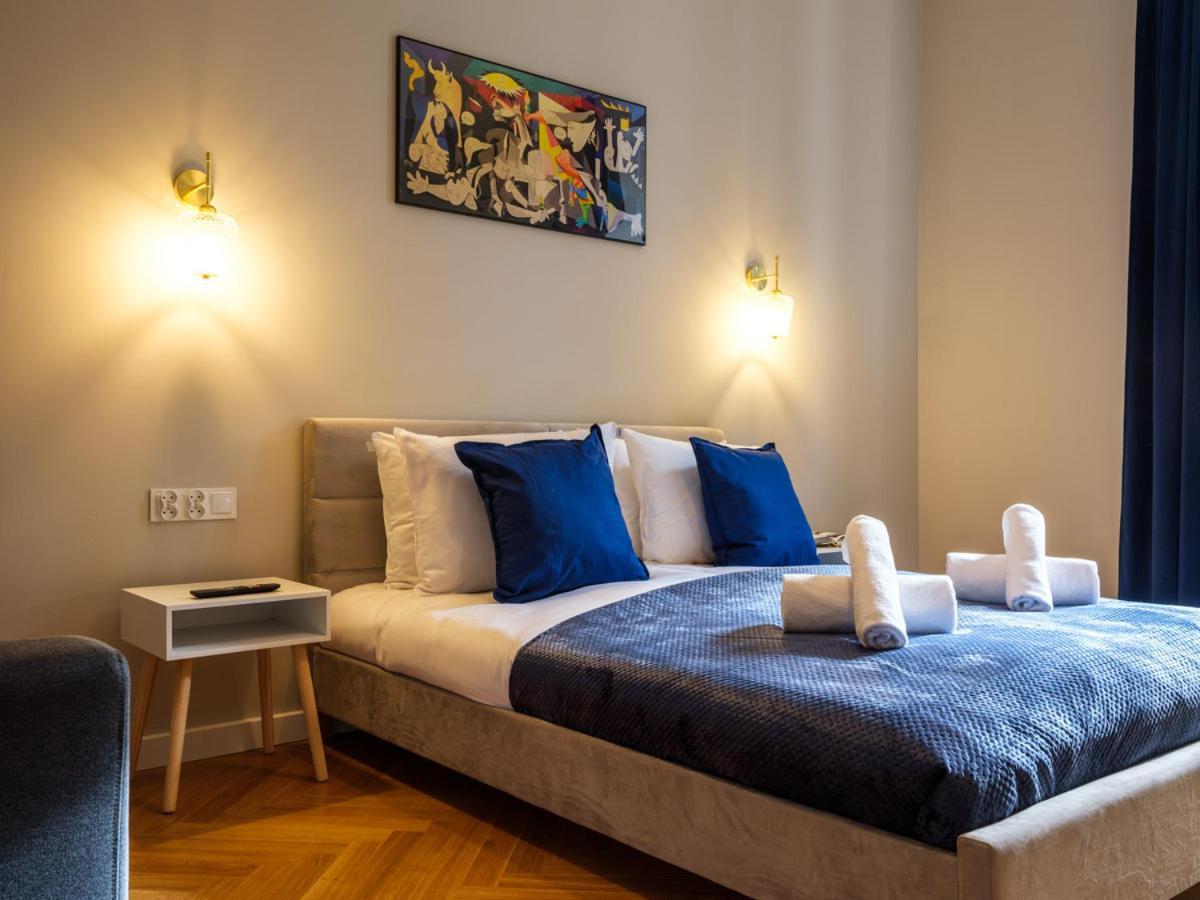 Tyzenhauz Suites Topolowa Красков Екстериор снимка