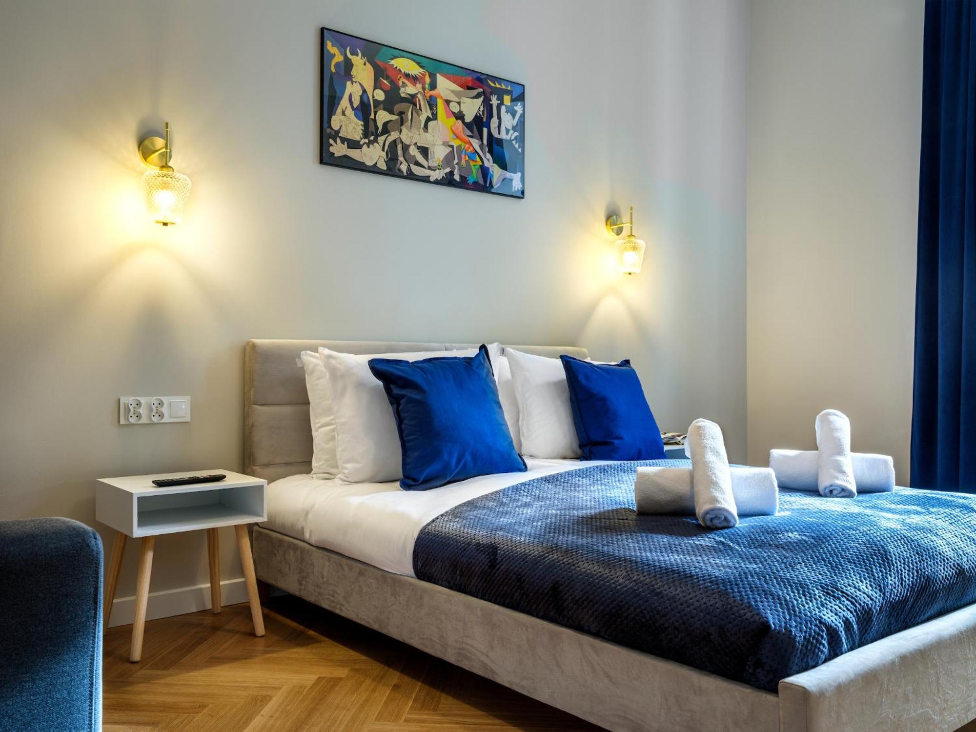 Tyzenhauz Suites Topolowa Красков Екстериор снимка